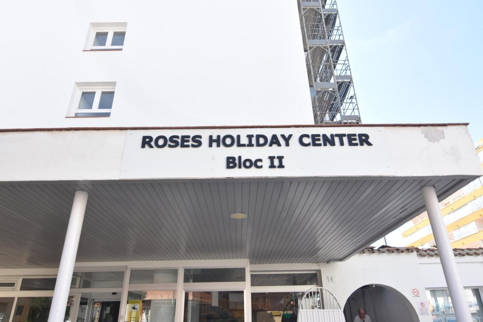 Rnet - Rhc 2712 Roses Holiday Center Extérieur photo